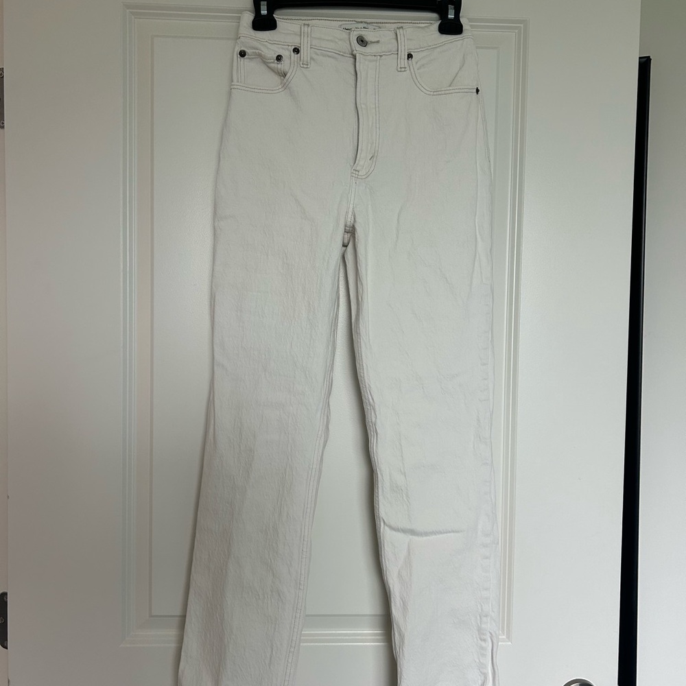 Abercrombie & Fitch White High Rise Straight Jeans